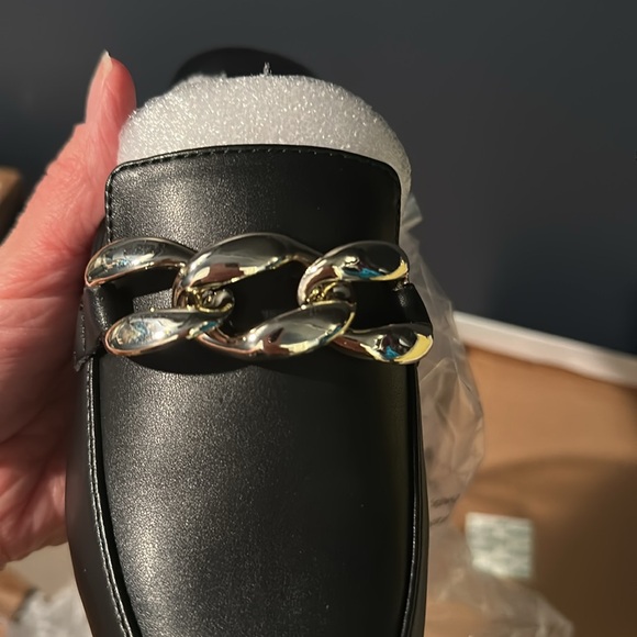 Metallic Chain Black Mules - Picture 4 of 4